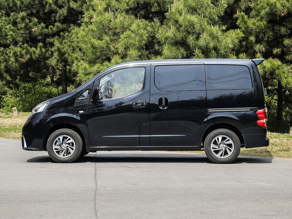 一款大牌的日系mpv,皮实耐用,顶配不足13万,既便宜又好开!