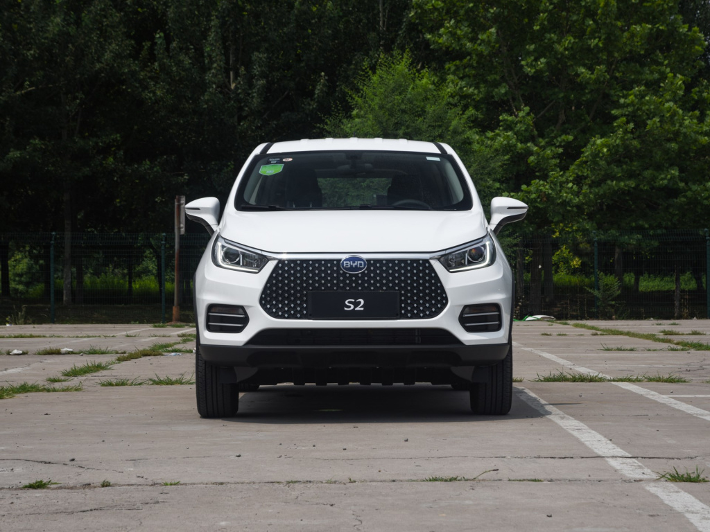 比亚迪 比亚迪s2